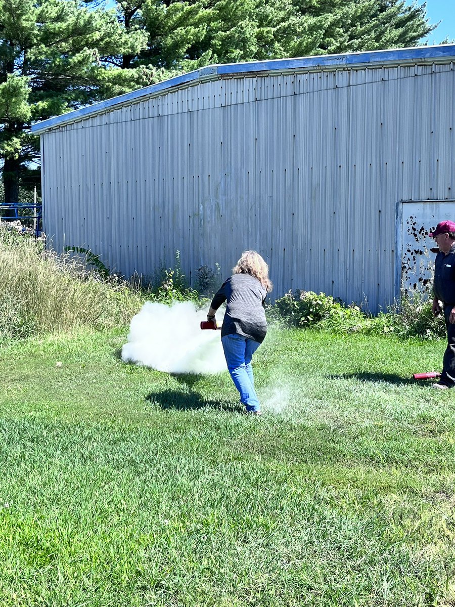 andy_daniels1's tweet photo. The wonderful East Troy Community School District Transportation Department spent 4 hrs in training today. This training included fire extinguisher training. #learningignitED #learningisdifferenthere #ETCSD https://t.co/1c80EbCsFM