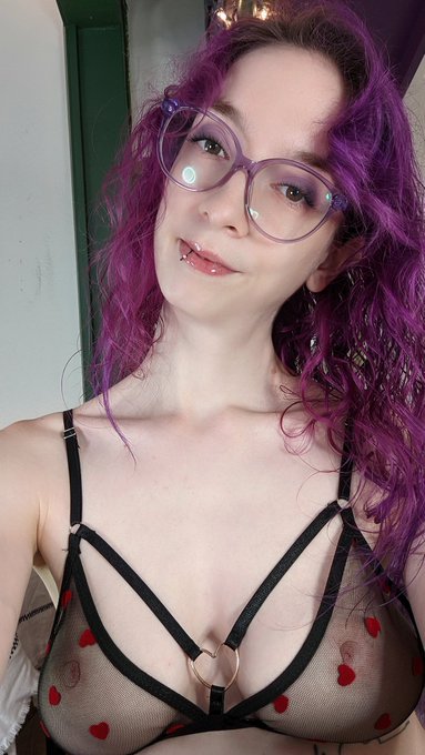 I'm streaming now!!! Come play with me 🥰 https://t.co/ddgV3lyV0x https://t.co/mupuxDhiz1<a href="/tag/mvsales"class="tags"><span>#mvsales</span></a><a href="/tag/vipfanclub"class="tags"><span>#vipfanclub</span></a>