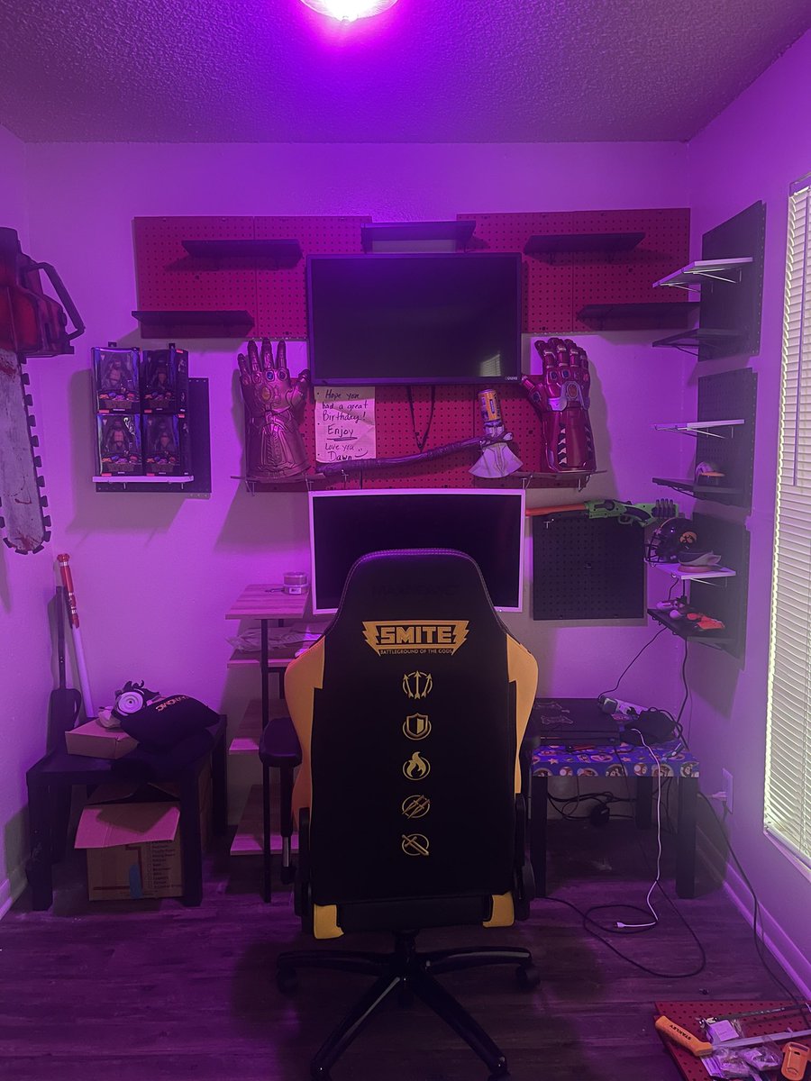 CoryWrieden's tweet photo. @SMITEGame I couldn’t justify the price until I sat it in. 100% worth it. https://t.co/gIEP0tQ4nq