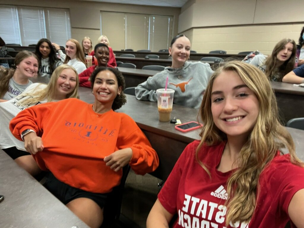 DeKalb HS Student Council tweet media