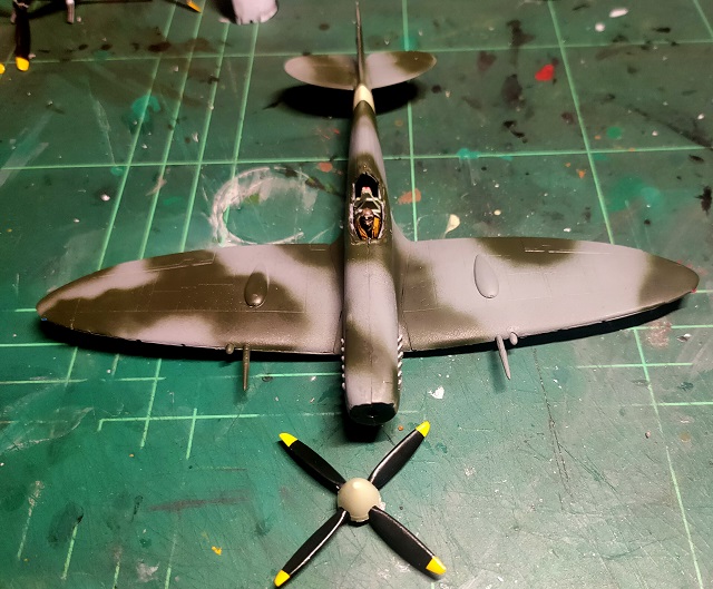 WartsNAllModels's tweet photo. Going live on https://t.co/cqPPEWFwbQ in 30 minutes (9.30am ACST, 8pm EDT, AMT) doing #finalassembly on the #spitfire, #assembling #lancaster #vents and #enginebays, and #halifax #engines and #wings. Pop past and chat! #scalemodels #ww2 #aircraft #airfixmodels #AZModels #RAAF https://t.co/pIBYOfzAj9