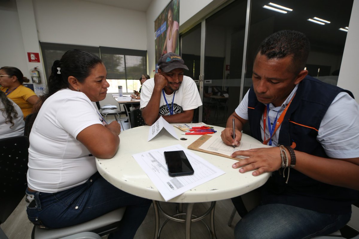 ccmmna's tweet photo. La Rueda de negocios en El Bagre, Antioquia, proporcionando espacios de fortalecimiento a través del programa Minicadenas Locales 2022.
Una alianza con: @mincomercioco @innpulsacol @ccmmna @camaramedellin
#Minicadenas #ccmmna #programasccmmna #Minicadenasproductivas #antioquia https://t.co/a9Ua9pRgoq