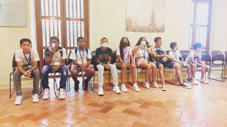 ¡NOS FUIMOS DE TALLER! 📋Nuestros cracks de <a href="/SquashUrbanoCol/">SquashUrbanoColombia</a> 🧒🏻👦🏻🧒🏼👦🏼🧒🏾👦🏾 estuvieron en el taller “La Juventud del Futuro” en la casa de la <a href="/CooperacionESP/">Cooperación Española</a> 🇪🇸 en Cartagena.
•
¡GRACIAS POR LA OPORTUNIDAD! 🙂🙏🏼💪🏼
•
#SquashUrbanoColombia #SUC #Fundacion #CooperaciónEspañola