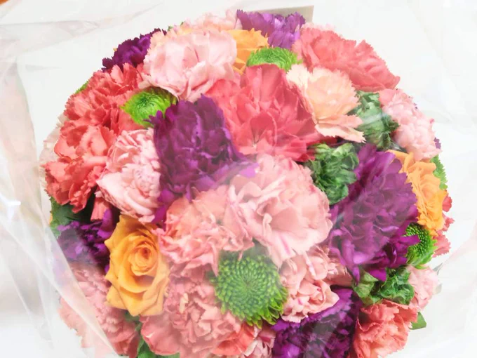 完結をお祝いとしてお花頂いちゃいましたとっても嬉しい 