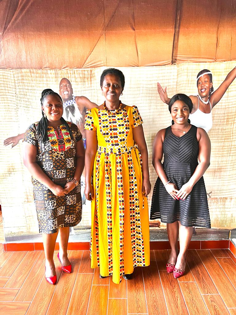 ManteyPamela's tweet photo. Appreciatively, we thank @PaulKagame H. E Paul Kagame and H. E Aissa Kirabo Kacyira for the warm reception.
We hope to have a successful PANAFYL Conference in @Rwanda this October 2022. #PANAFYL #AfricaRising https://t.co/uyZSDe5z6e