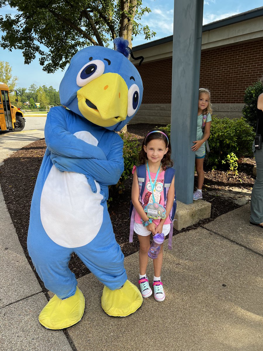 Debbie Whaley (@debbiewhaley18) on Twitter photo Can it get much cuter than this? Great day in the nest! <a href="/weRweaver/">Weaver Elementary</a> <a href="/RobinARileyEdu/">R. Riley</a> #BestInTheNest #BWEGameOn <a href="/ccpsinfo/">Chesterfield Schools</a> Can it get much cuter than this? Great day in the nest! <a href="/weRweaver/">Weaver Elementary</a> <a href="/RobinARileyEdu/">R. Riley</a> #BestInTheNest #BWEGameOn <a href="/ccpsinfo/">Chesterfield Schools</a>