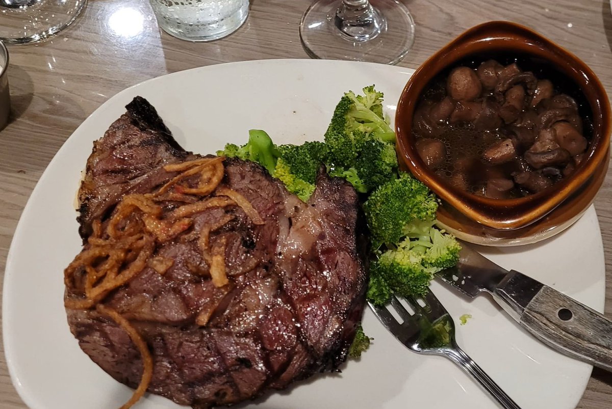 BoathouseGrill's tweet photo. Let's talk about steak! How do you like it served? What temperature, what sides, and what cut equal perfection? https://t.co/ZKcKVBmU3r