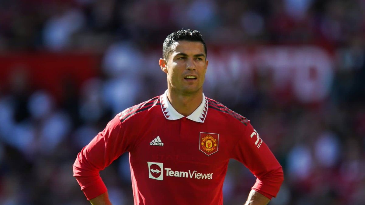 UtdActive's tweet photo. 🚨🇵🇹| @FabrizioRomano 🗣️

"There has been no negiotations or meetings regarding Cristiano Ronaldo signing for Marseille."

[@YouTube] #MUFC 🔴🔰 https://t.co/L18W9eeDPJ