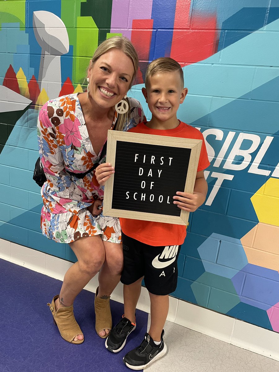 #backtothecliff has been full of looking for 🌈  <a href="/BRES_Bears/">BRES</a>