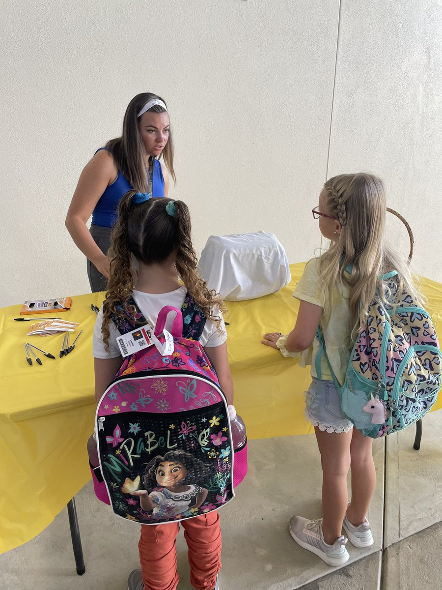 Woodland Elementary tweet media