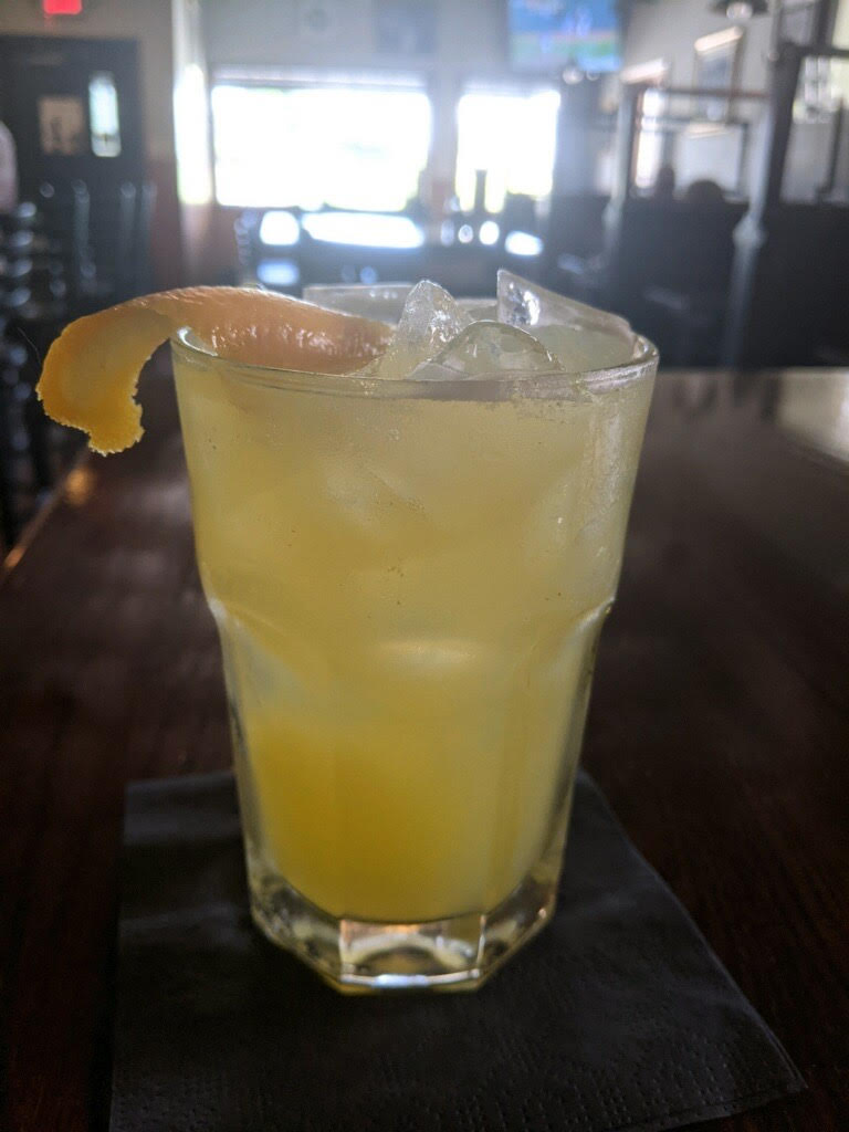 We took a li’l peek at the forecast, and summer is *not* over yet. With that in mind, say hey to our cocktail of the week, the Alamo: Hornitos, pineapple juice, orange juice, and lemon-lime soda. Refreshing is an understatement! 🤩