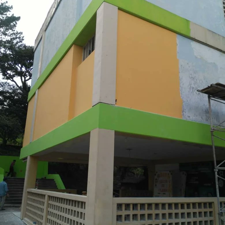 LICEOMAICA's tweet photo. Estamos felices poco a poco avanzando en el mantenimiento y remodelación de nuestro Liceo MAICA Guasimos mil gracias a todos los organismos que hicieron posible este sueño para nuestros estudiantes @AndoBarrera @ZETachira  @abguasimos  @_laavanzadora @berzabethg1 @mppeducacion https://t.co/KsngmelVqQ