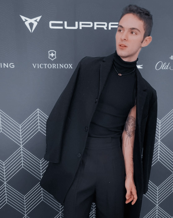 JoacoUpdates's tweet image. 🚨 MASIVA DE MENCIONES

Meta: 700 comentarios

Pueden poner imágenes, fotos o lo que quieran utilizando el # y el arroba de Joaquín (no se puede poner solo emojis, ni números solos) 

#JoaquinBondoni [@JoaquinBondoni]