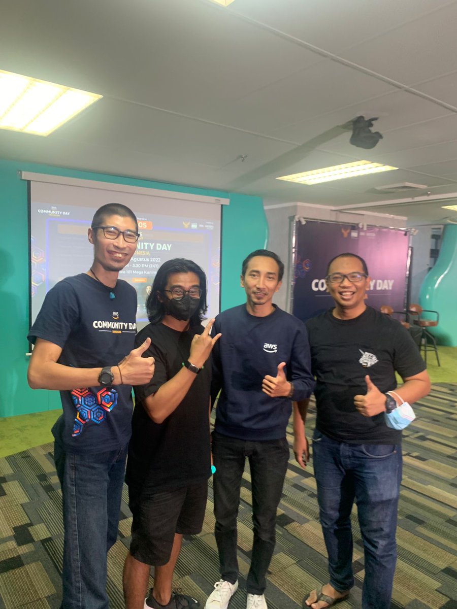 boedybios's tweet photo. AWS Community Day 2022 https://t.co/pcY80iADja