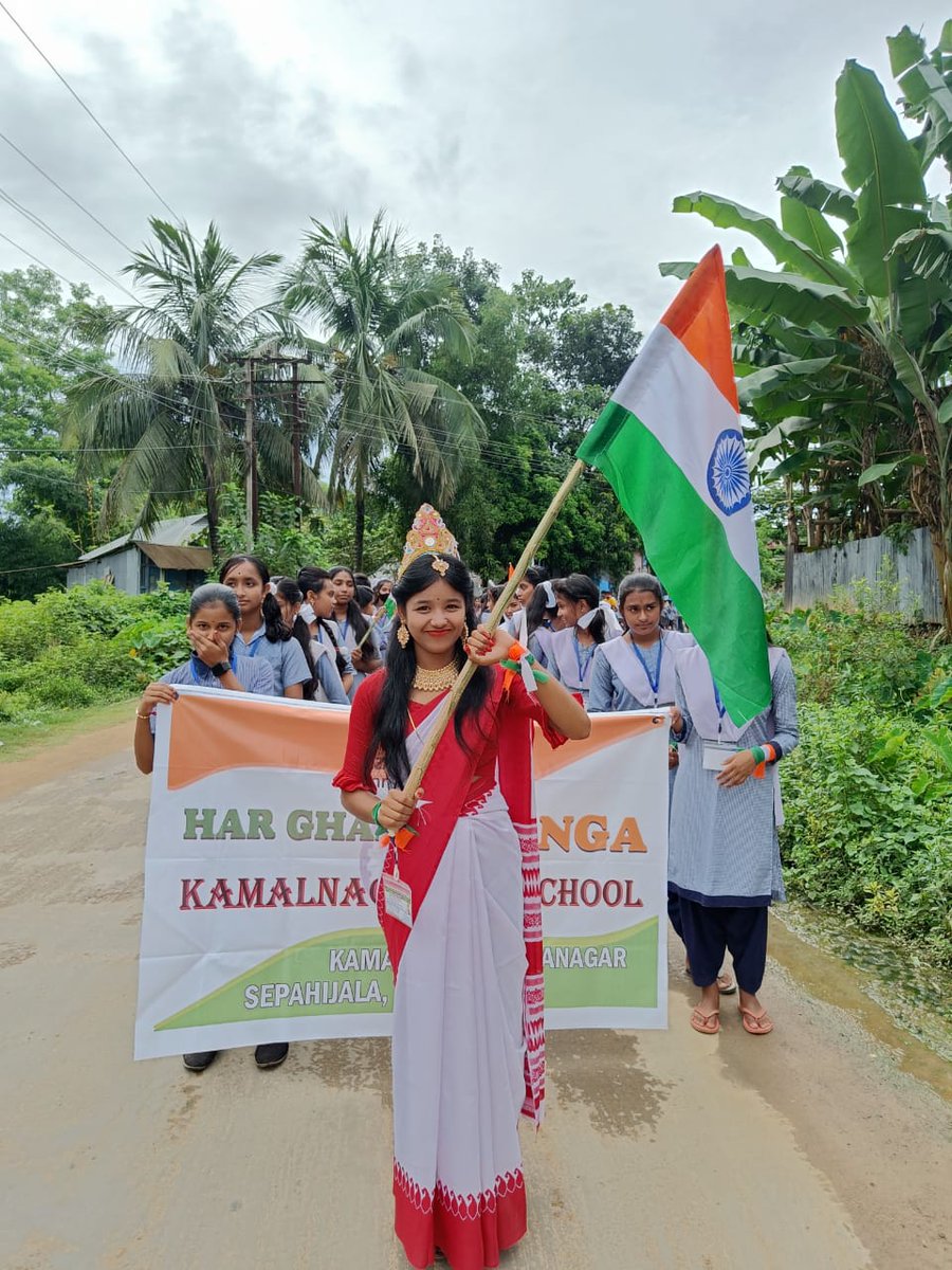 BipadDas8's tweet photo. The Bharatmata with the tiranga..
May the tricolour keep on flying high...Jai hind https://t.co/9ya3TvEeRY