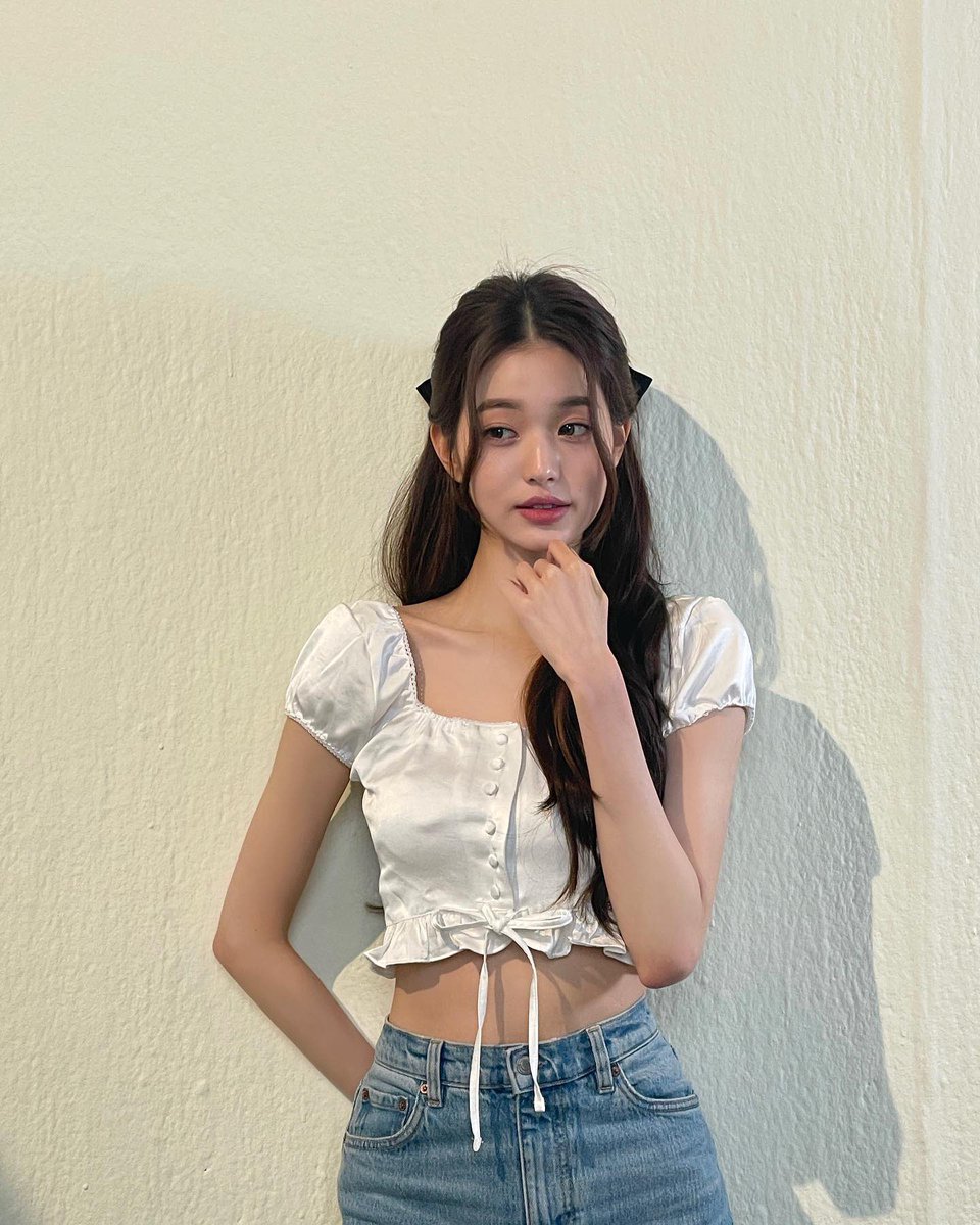 simflirt's tweet image. JANG WONYOUNG