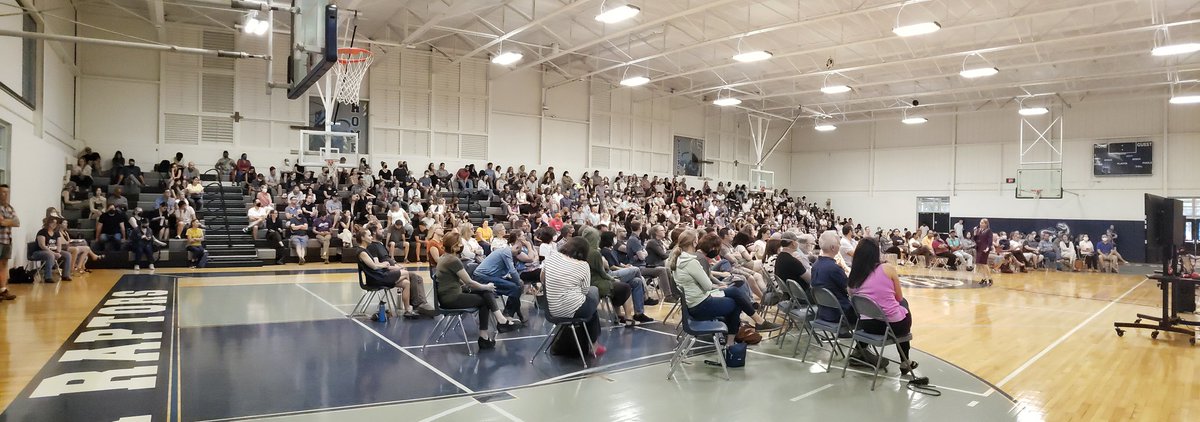 jessicherryATX's tweet photo. Full house at @lasahighschool New Parent Orientation! Thank you to all the parents/guardians who came out to get some important info for your kiddo's school year. #AISDproud https://t.co/y3xkaKLokJ
