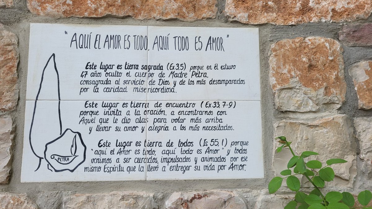 madrerosario's tweet photo. Un grupo de madres de los desamparados visitamos el lugar donde fueron encontrados los restos robados de nuestra Madre Petra https://t.co/KBrgWiPl50