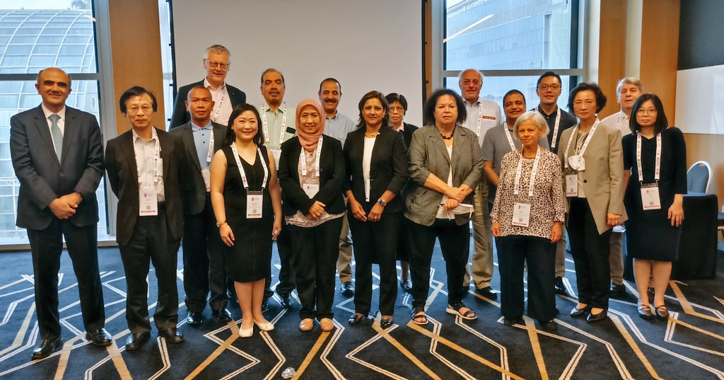 After our General Assembly at #ISPD22 <a href="/ISPDCongress/">ISPD 2026 Cape Town Congress</a>, we have elected our Executive Committee 2022-24: President <a href="/EdwinaBrown_PD/">Edwina Brown</a>, President-Elect <a href="/rajmehrotra1122/">Rajnish Mehrotra</a> , Past-President Xueqing Yu, Treasurer Anjali Saxena, Secretary <a href="/adrianliew8/">Adrian Liew</a>.