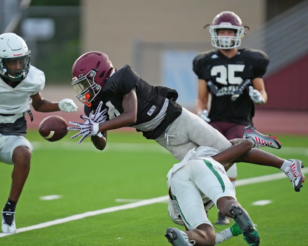 BCSshots's tweet photo. First scrimmage of the season: @RudderFootball  vs @ConsolFootball 🏈📷🎥 https://t.co/5glKSSA2Bv