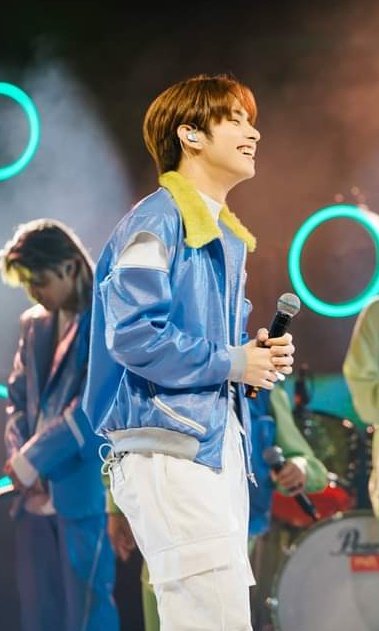 CornMages's tweet photo. His smile! The cutiee bunso (Bujah) but at the same time the Creative Director (Direk Jah) 💗😍

©️ - Acer Philippines FB

@SB19Official @jah447798
#SB19_DreamAwards #AcerDay2022
#StanWorld #SB19 #BackToSWSchool https://t.co/k5RBrFbBqv