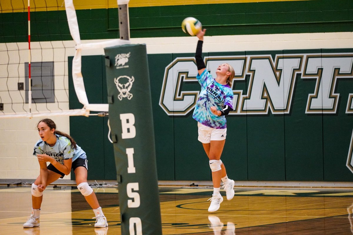 RNSportsCC's tweet photo. Who’s ready to watch some @bisonvolleyball this season? Plenty of good work tonight as they look to keep improving ahead of the season. https://t.co/K56iLIIW8u
