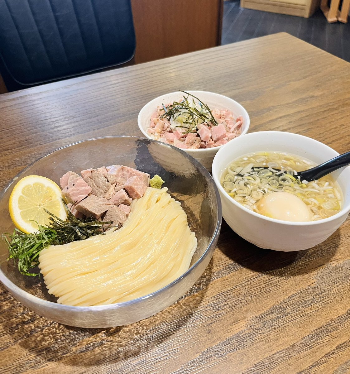 大阪:近鉄八尾 ｢鶏に恋した日｣夏季限定の冷やしつけ麺を頂きました🍜 https://t.co/LtBXynzHat @YouTubeより