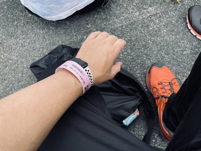 åŸ
æ©åãªãã
éšéã£ãŠæ¥ããã ãªã