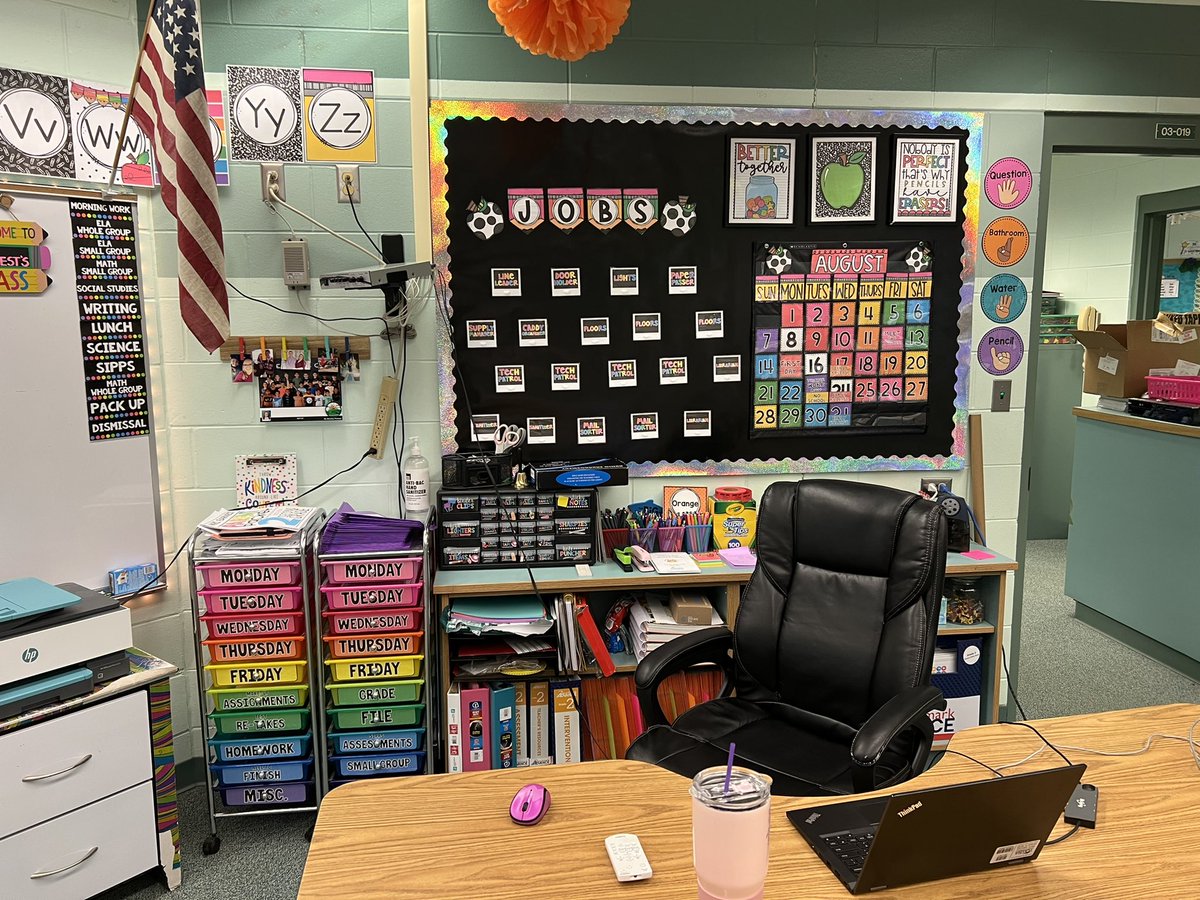 Meet the Teacher was a success today! So excited to start year 4 with some incredible kids! <a href="/FriendshipVCS/">VCS Friendship Elementary</a> <a href="/ScottFESBobcats/">Carlos M. Scott</a>