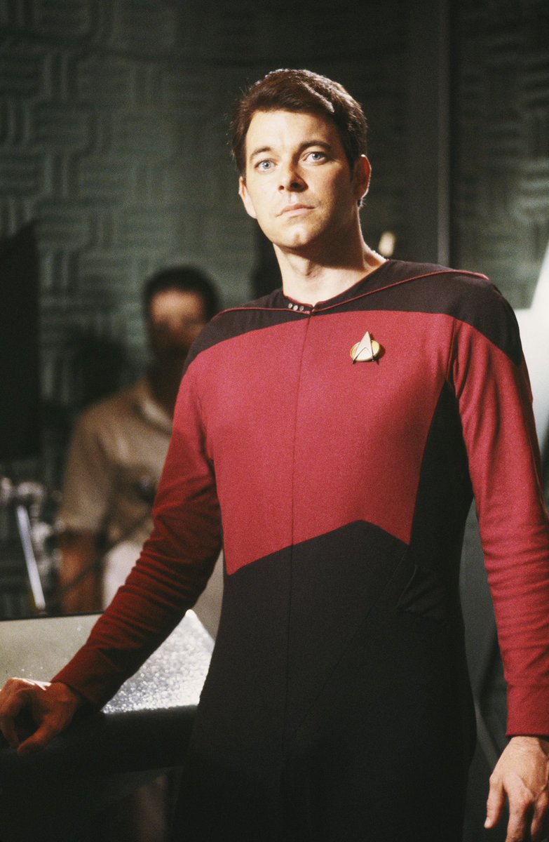 digiharps's tweet image. just started watching star trek next gen for the very first time and how the HELL did i go through my trekkie phase in middle school without know THIS man exists???