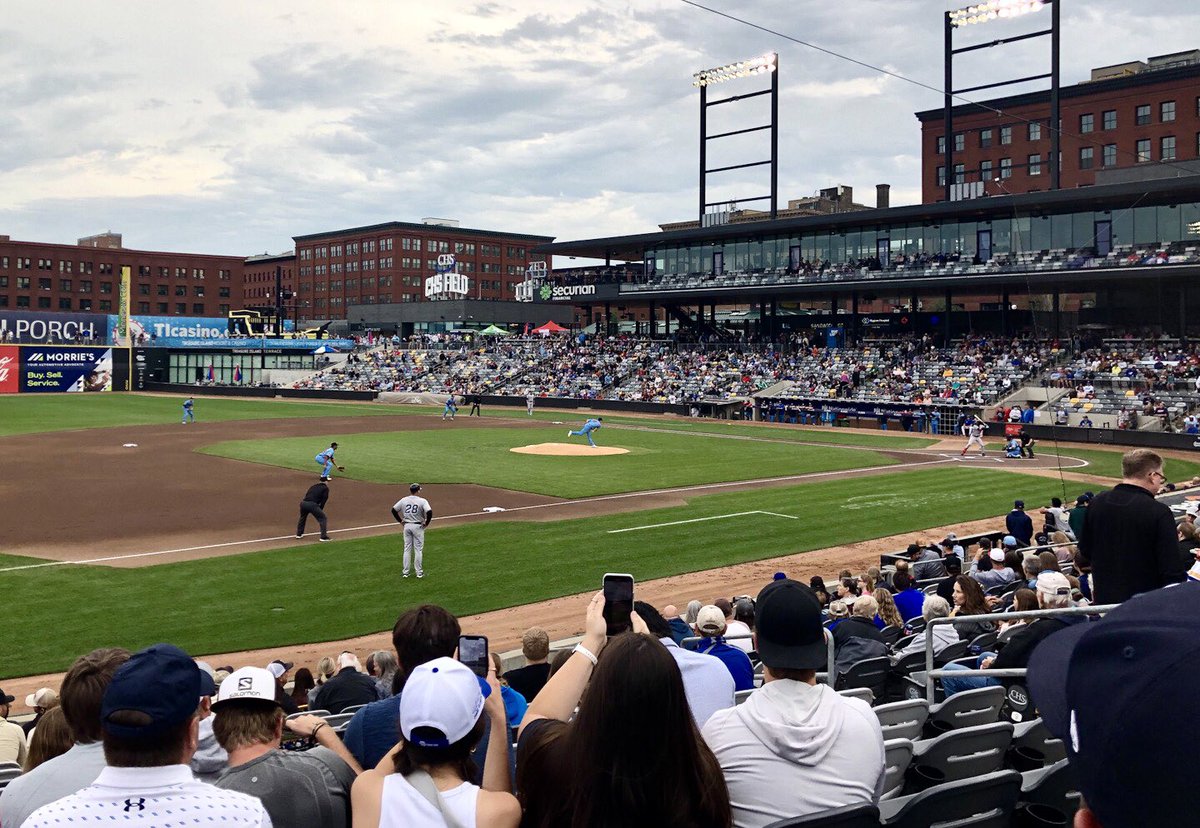 lmkennedy15's tweet photo. Let’s go @LouieVarland!
@NSPbaseball alum debut! https://t.co/6YIheAgp8L