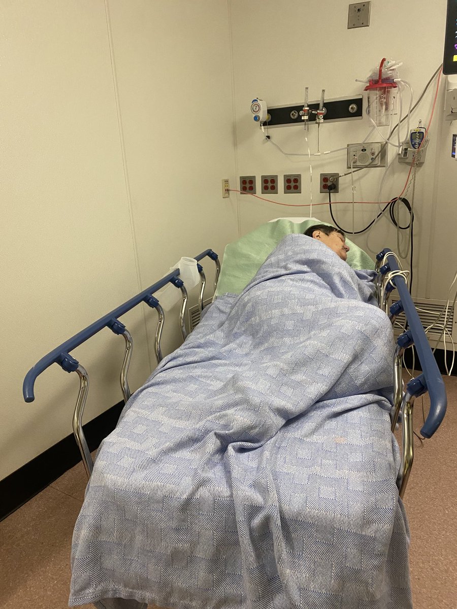 IrisKirschner's tweet photo. So incredibly impressed with the fantastic timely care my brother is getting at the ER @MisericordiaHospital #ahs #thankyou #awesomenurses #awesomedoctors #caring https://t.co/Nm4RWyfEAR