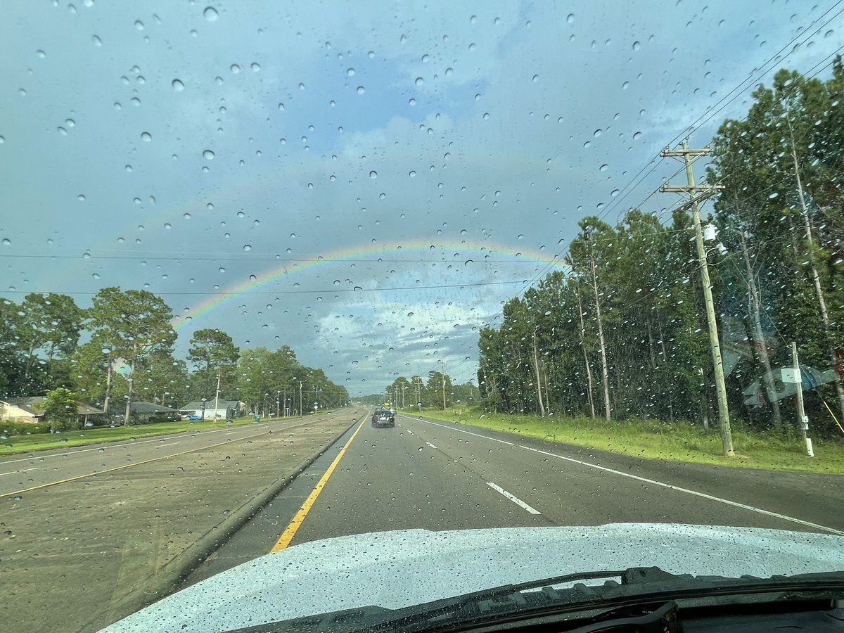 montroseagle's tweet photo. Rainbow earlier in Petal turned into a double rainbow! @NickLilja @Jake_WX #mswx #rainbowchasing *I was not driving at the time of the tweet posting Nick* π https://t.co/8j8BnGyrYr