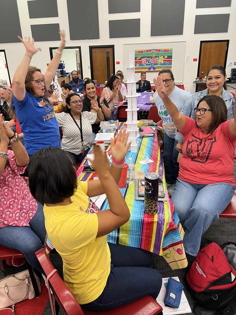 VernonMSWLA's tweet photo. Wonderful week! We are ready for our Mustangs!! ❤️🖤🌎🏆 #GreatThingsHappenAtVernonWLA @ArelyRTamez #BetterTogether https://t.co/IJsFXMBcJ7