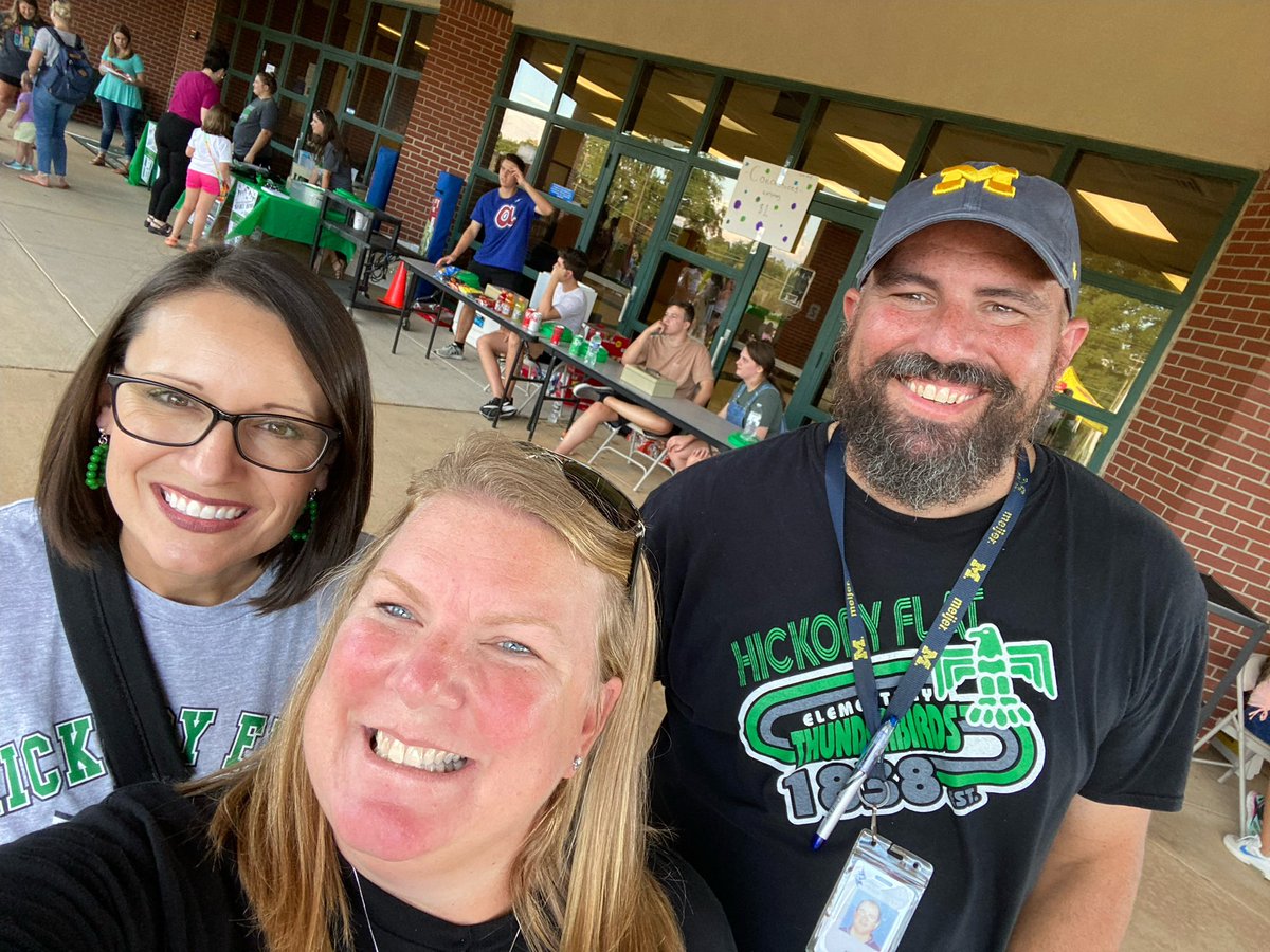 vance_denna's tweet photo. Back to School Bash was a BLAST!!! Love my T-Bird family and our moments together. 😍 https://t.co/ziQ1buiWf8