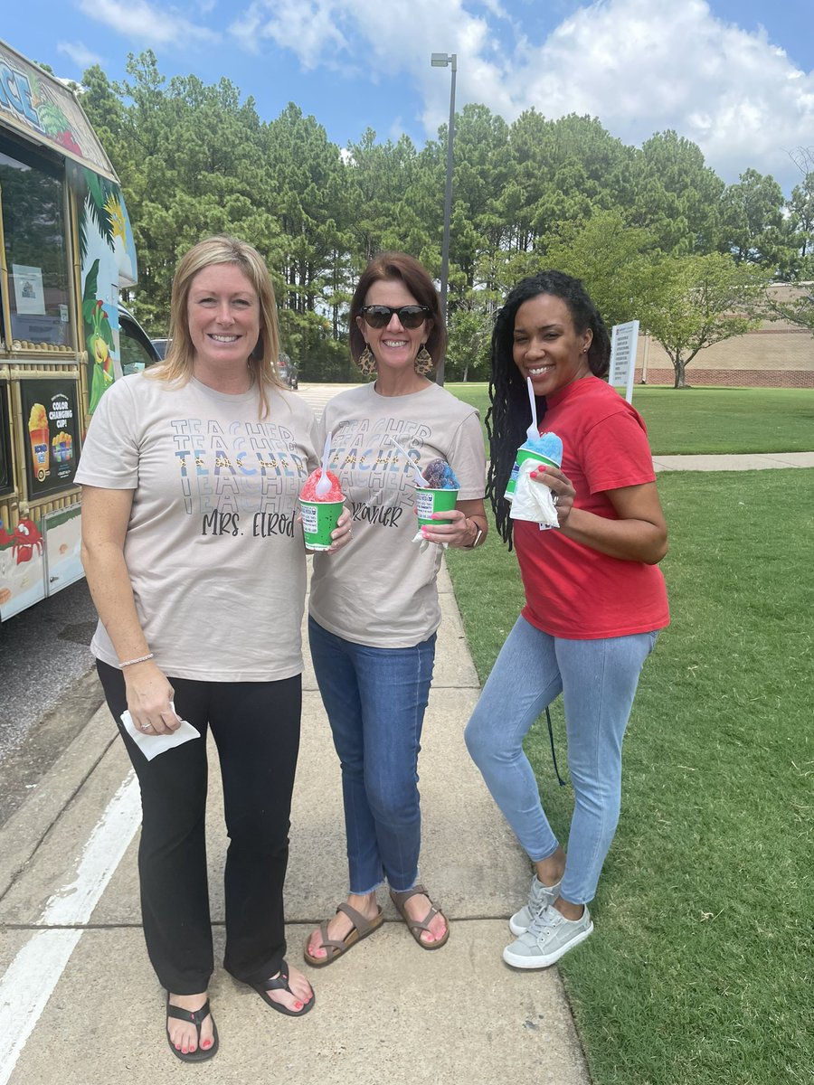 Kelly Kramer tweet media