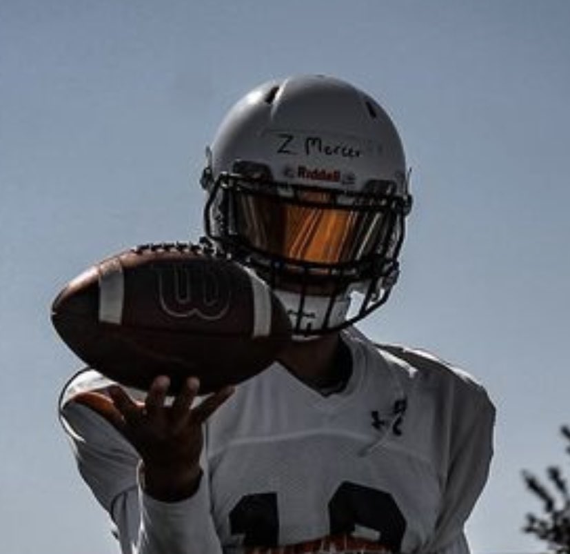 13s_paps's tweet photo. Fall Camp year 2! Continue to live out your dreams. We are VERY proud of you. ⁦@z_mercer13⁩ 🐶 https://t.co/yO2bZ7XkWw