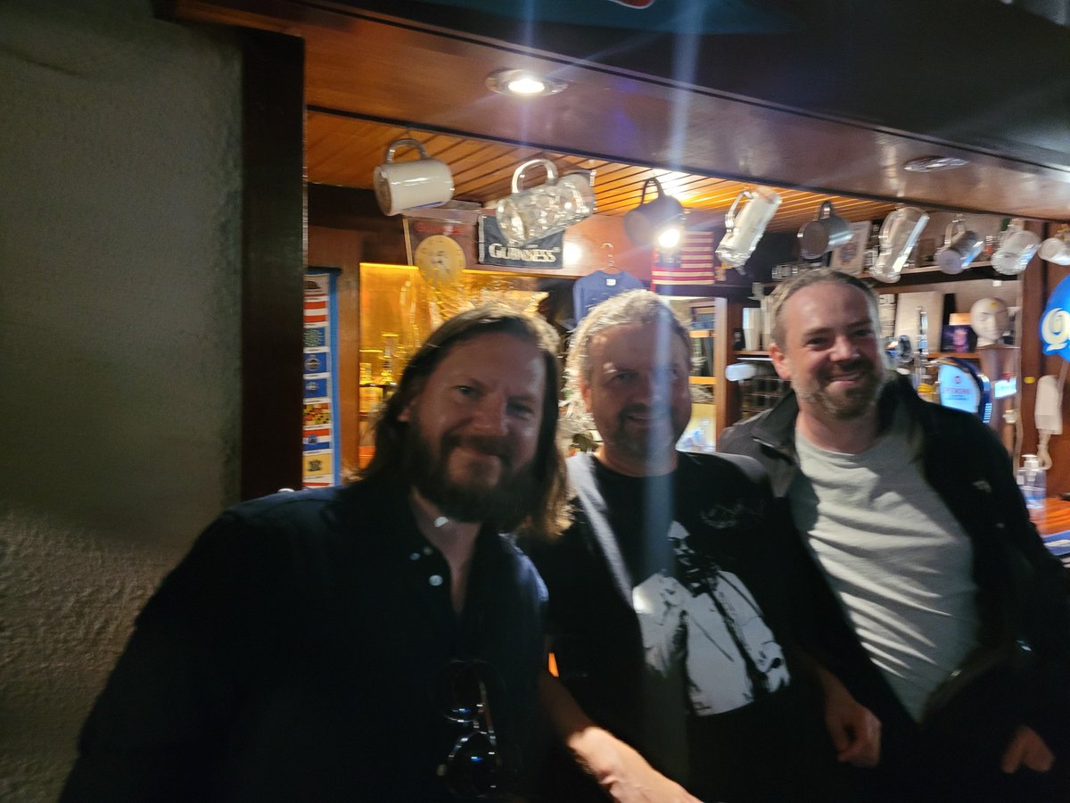 LMuinzer's tweet photo. Great night tonight at the @TheAmericanBar, with Deccy and Sè from my old band, enjoying Paul and Marty in their latest incarnation rocking the house!! Great show! Got to love great music in #Belast! https://t.co/YYuX8vBzTk