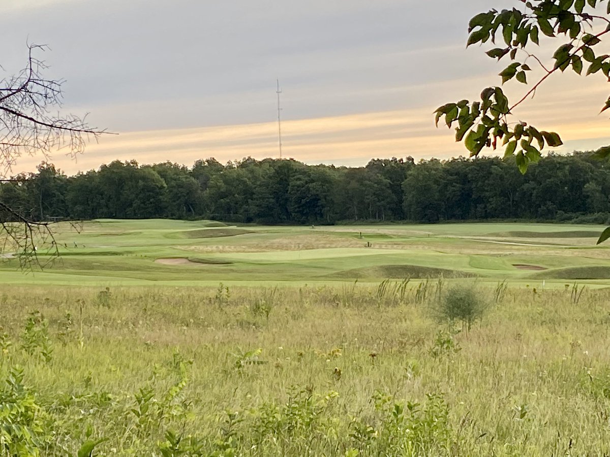 SamSpomer's tweet photo. Lawsonia absolutely delivered a wonderful trip back to the Golden Age. Green complexes were fantastic. Slopes around the greens and bunkers were insane. https://t.co/hFk118v83f