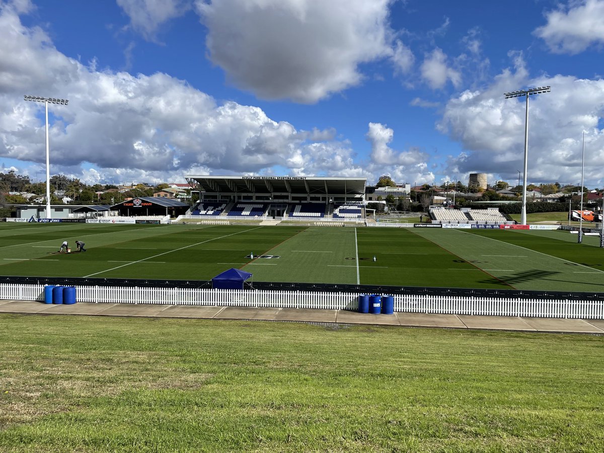 rocketrod62's tweet photo. Sold out Tigers v’s Sharks Scully Park today beautiful sunshine https://t.co/pjJSBxRFl2