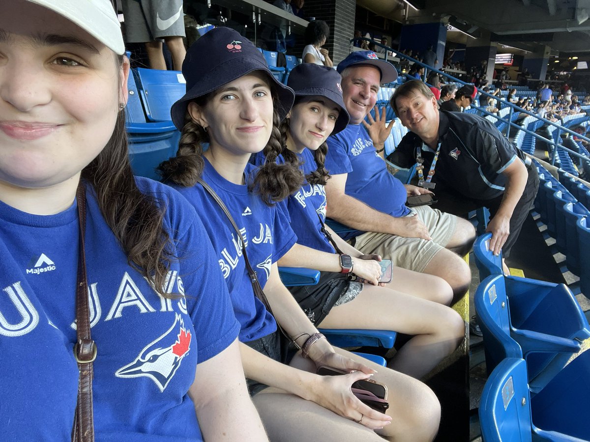 stichylover's tweet photo. Let’s Go Blue Jays. Sitcom night at the jays. #bluejays #sitcomnight #torontobluejays https://t.co/XocdlrP4xb