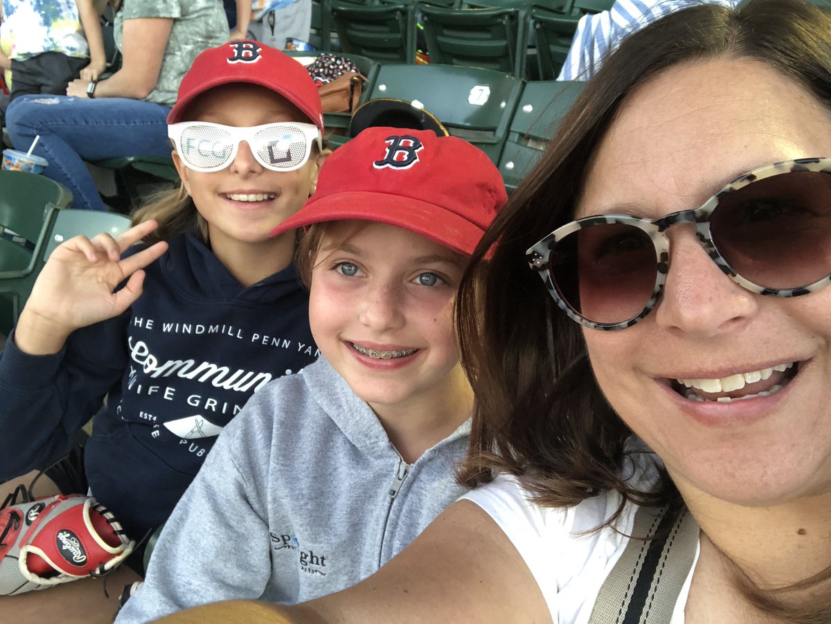 dankey_dankey's tweet photo. It’s going too fast so you have to #rocthesummer. https://t.co/sAvTjMbCiI