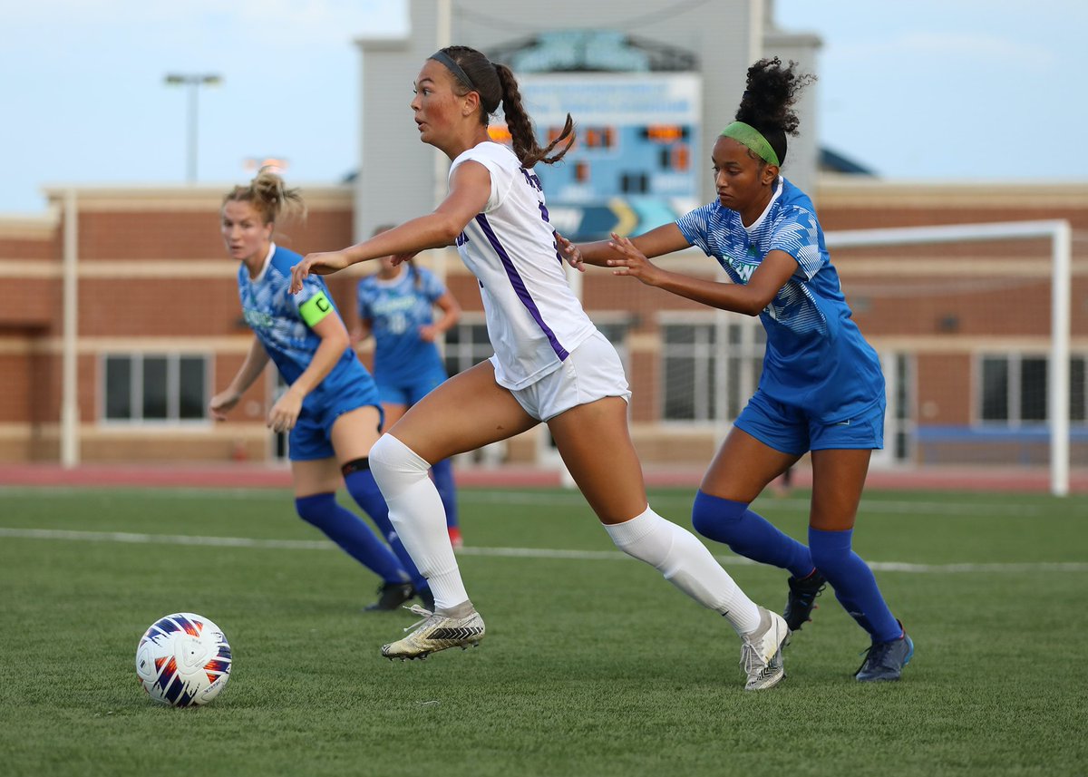 TarletonSoccer's tweet photo. Avery Harr puts up the first shot on goal for Tarleton in the opening half. Here's a look at a few of the numbers from the opening 45'

Shots: TAR 1, AMCC 4
Shots on Goal: TAR 1, AMCC 1
Corners: TAR 1, AMCC 2

#TexanNation x #TARvsAMCC https://t.co/M3Bwvf1Lyl