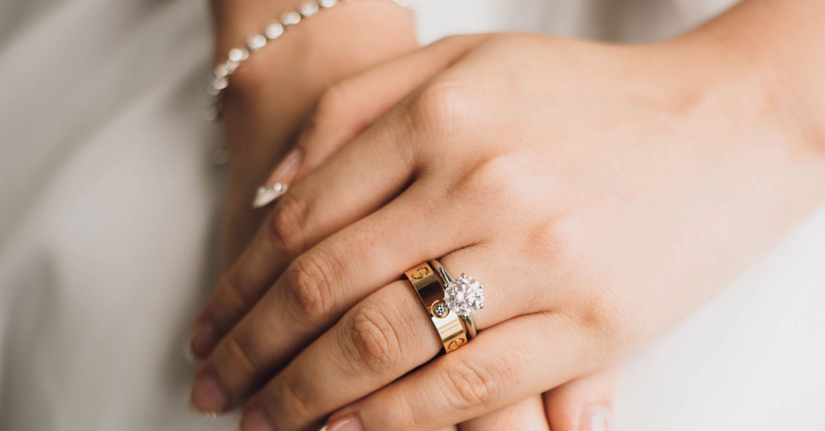 forthisevent's tweet image. How to clean and maintain your engagement ring at home. #forthisevent #engagementring ow.ly/IhnE50KjeaE