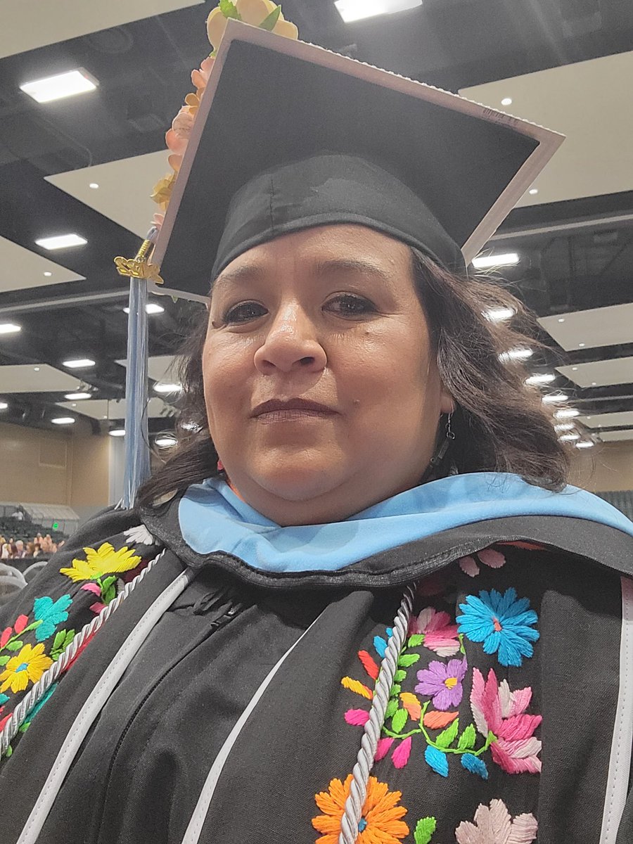azulegnar's tweet photo. #OC2UTPB teaching in 3, cohort 1. We've Mastered it! Better prepared for my students and @ZavalaMagnet family. @utpbgradstudies @UTPB2022 https://t.co/N6SW8VnCkU