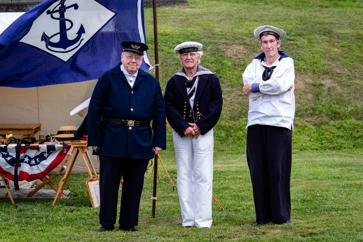 Ahoy there! This weekend we take to the high seas with Maritime-Line where you can meet centuries of sailors of all sorts. Our pirate friends the Sea Dogs provide their special brand of musical mischief with a 1 PM performance on Saturday! 

#weekend #visitphilly #pirates