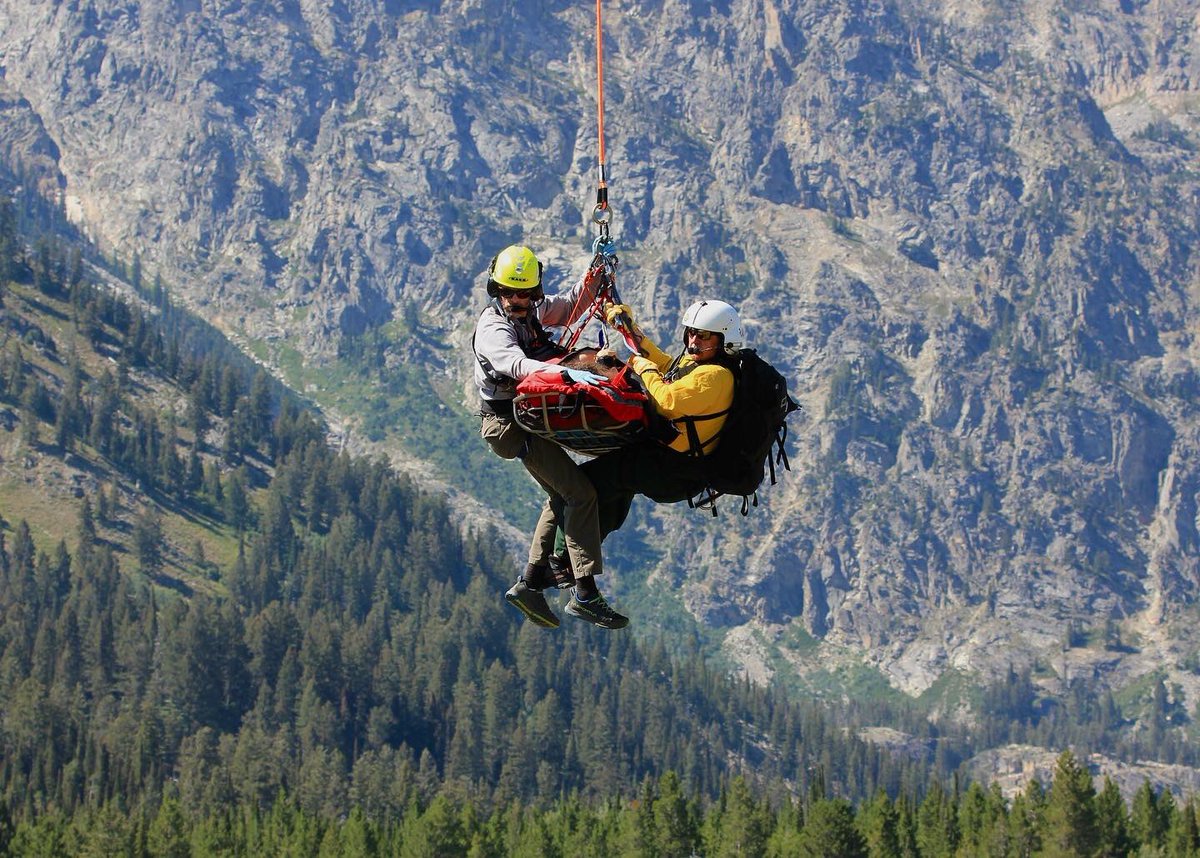 JonPolitis1's tweet photo. Busy week of rescues in the Tetons… https://t.co/VoEh8oHTfo