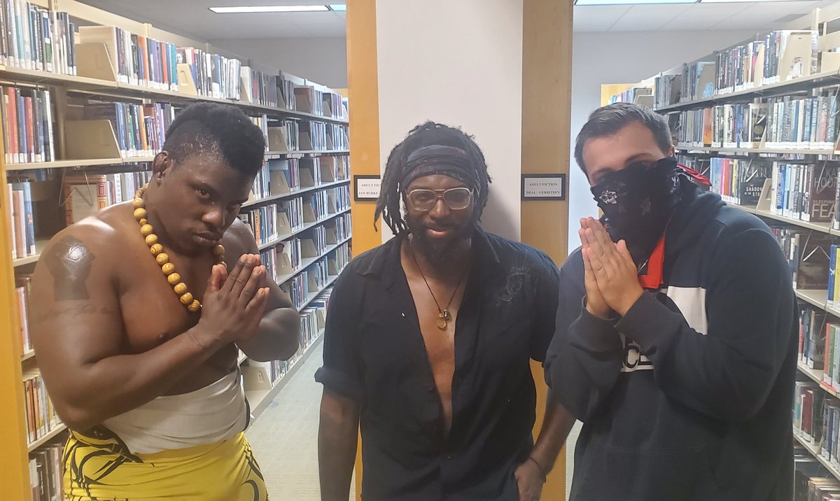 SugarDunkerton's tweet photo. The family is back together.
#TheGoodHand
@WrestleACTION1 https://t.co/HZdSgKTb0O