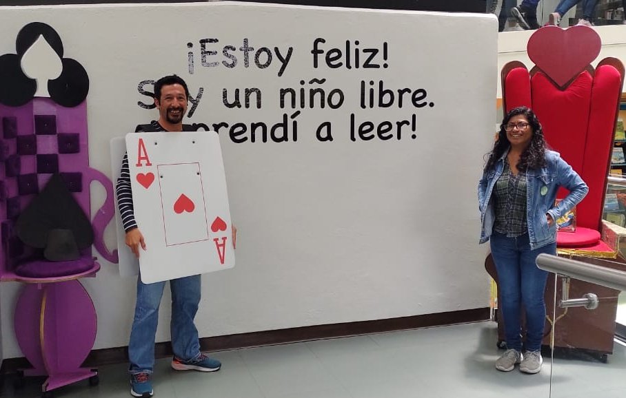 TrincheraEnMov's tweet photo. Tremenda sorpresa al visitar la #FeriaDelLibroInfantilYJuvenil 
en el @ccmbcultura.
Aún pueden disfrutarla, aprovechen... 
#TMCompartiendoCrecemos
#LaTrincheraPaseando 💚 https://t.co/mkzRtirTXK