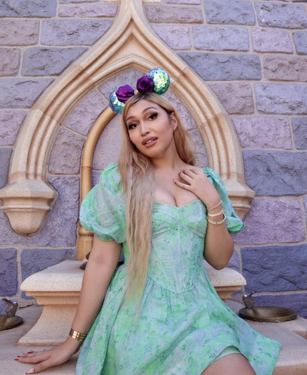 ialwaysmiks's tweet image. Hey Barbie, Ang Ganda mo talaga! 

📸: @raf_juane 
Follow her on Instagram: raf_juane